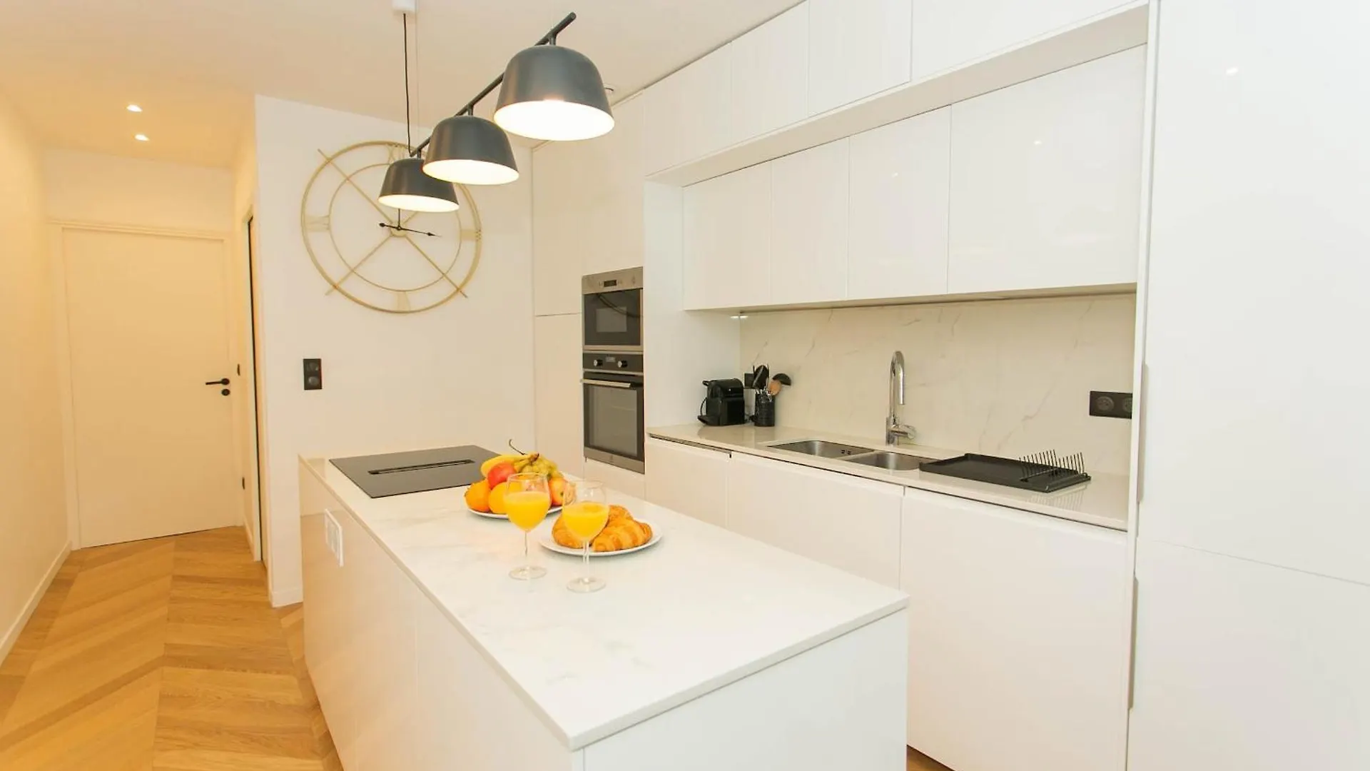 Haussmann - 2Br Near Champs-Elysees - Cityapartmentstay Paris Apartamento