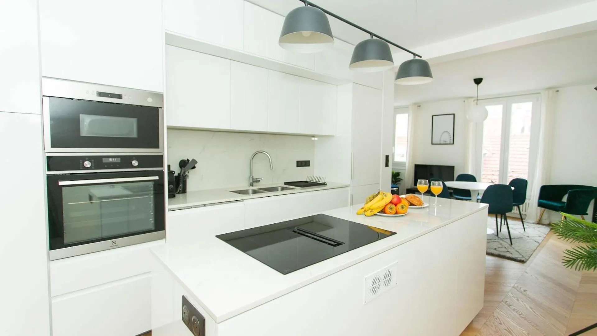 Apartman Haussmann - 2Br Near Champs-Elysees - Cityapartmentstay Párizs