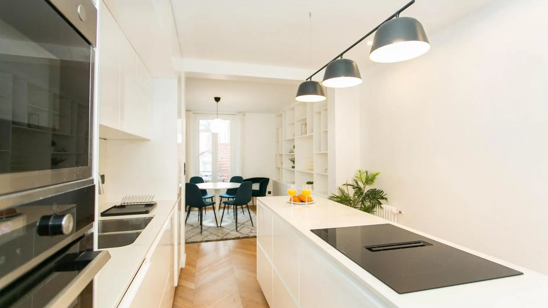 Haussmann - 2Br Near Champs-Elysees - Cityapartmentstay 巴黎